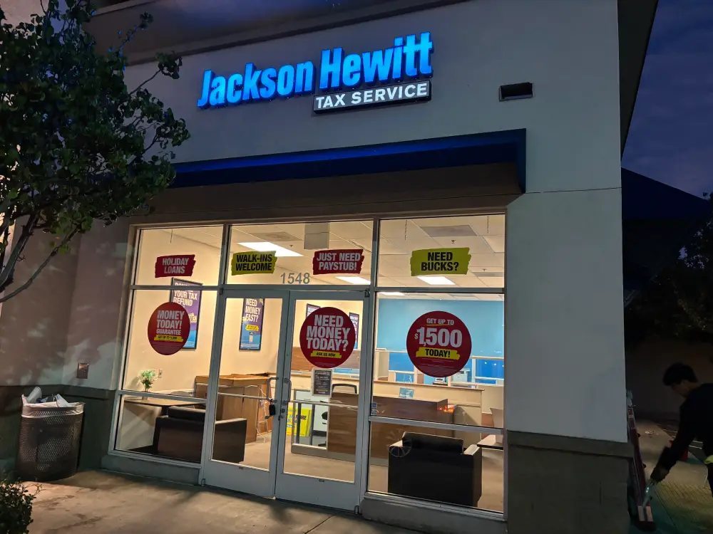 Storefront Cleaning Corona, CA