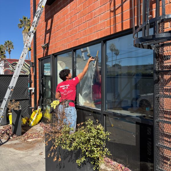 Window Cleaning Corona, CA